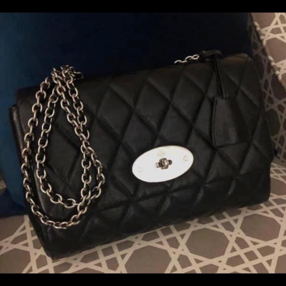 Mulberry Medium Lily In Black Quilted Shiny Buffalo
